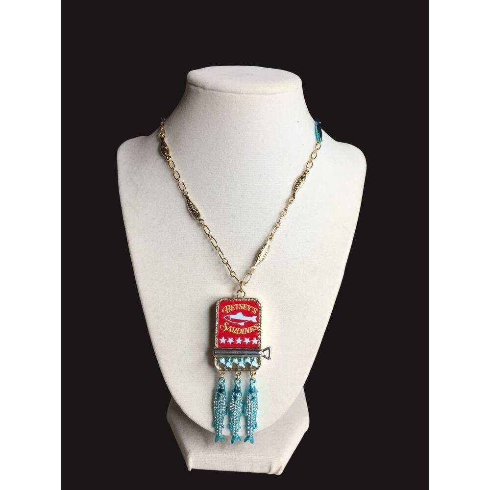 Betsey Johnson Sardine Necklace Gold Tone Crystal Fish Pendant Beach - Picture 5 of 6